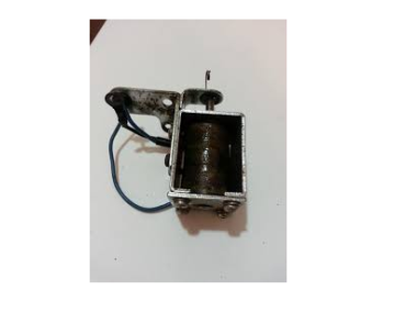 Yamaha 20/25/28/30 type A / C / D carburateur solenoid shoke SOLENOID COIL 689-86111-00-00