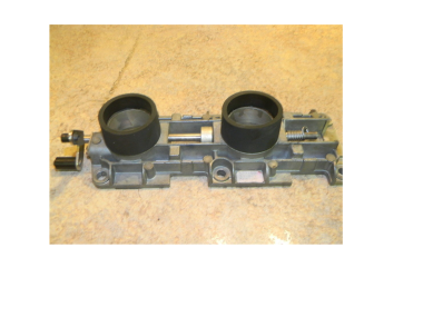OMC Johnson / Evinrude 439159 — THROTTLE BODY ASSY., STBD.