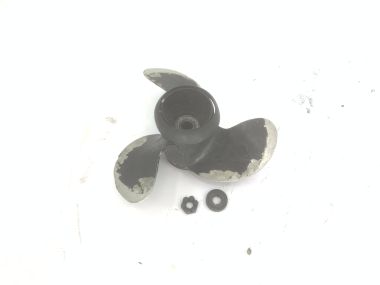 USED: OMC Johnson / Evinrude propeller 9.9/15 hp 10Pitch 0174950