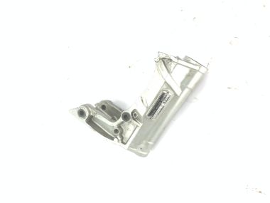 USED: Honda BF6 / BF8 case swivel - silver 50201-881-843ZB